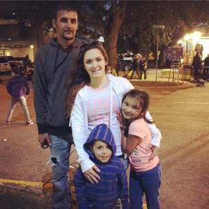 Meet your Posher, Courtney